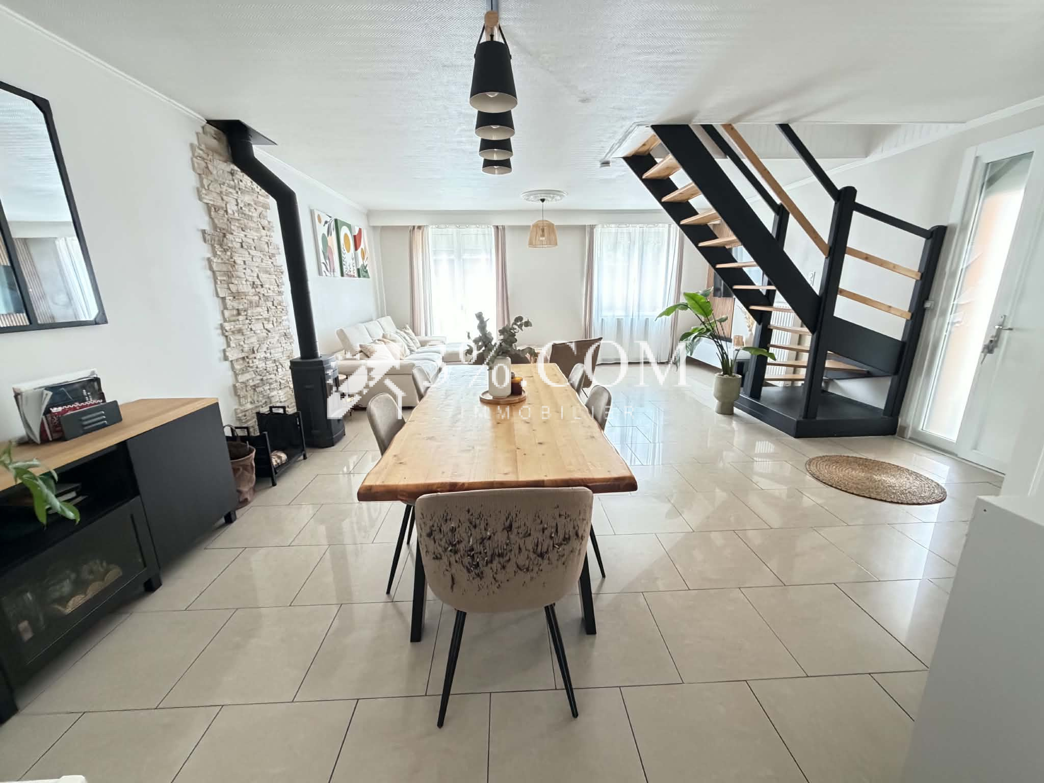 MAISON SEMI INDIVIDUELLE AU CALME