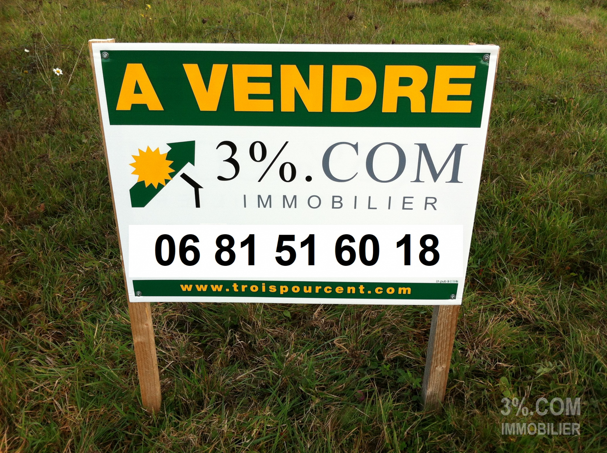 Vente Terrain à Saint-Jean-de-Linières (49070) - 3%.Com
