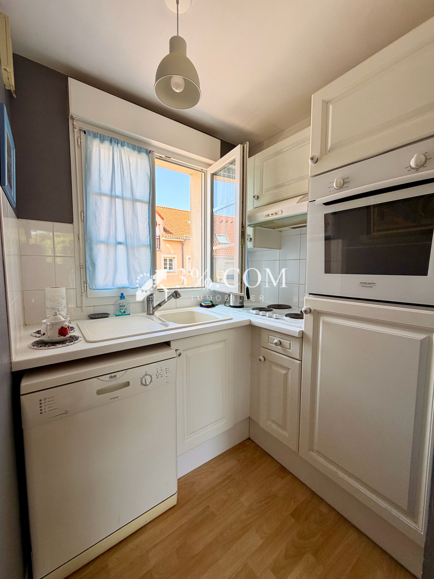 Duplex lumineux avec balcon à Sainte-Cécile Plage